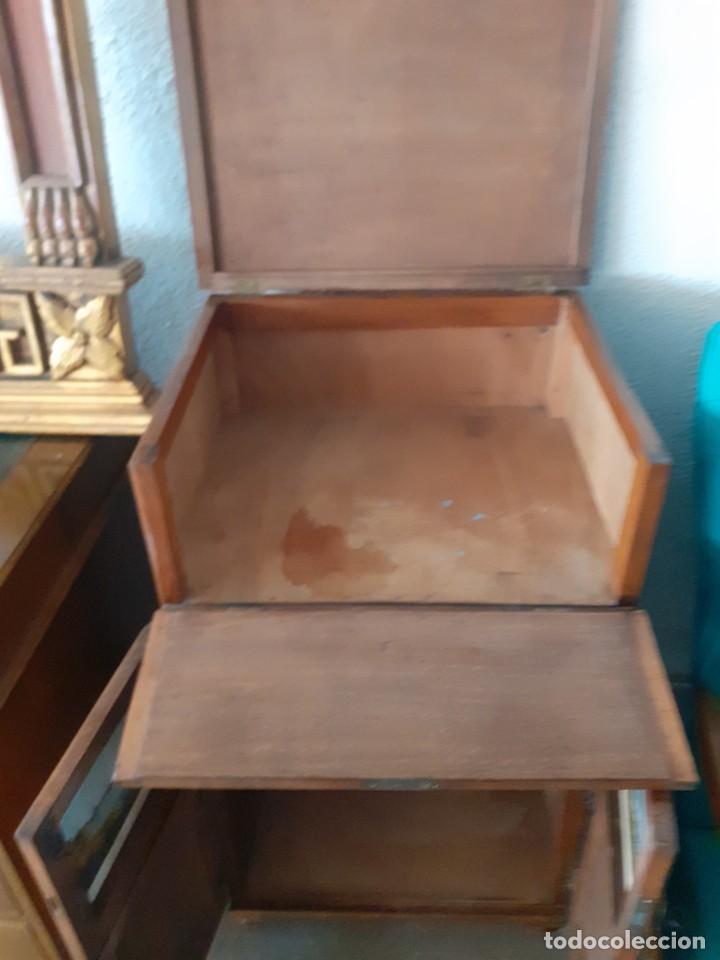 Antig&uuml;edades: Mueble gramofono - Foto 3