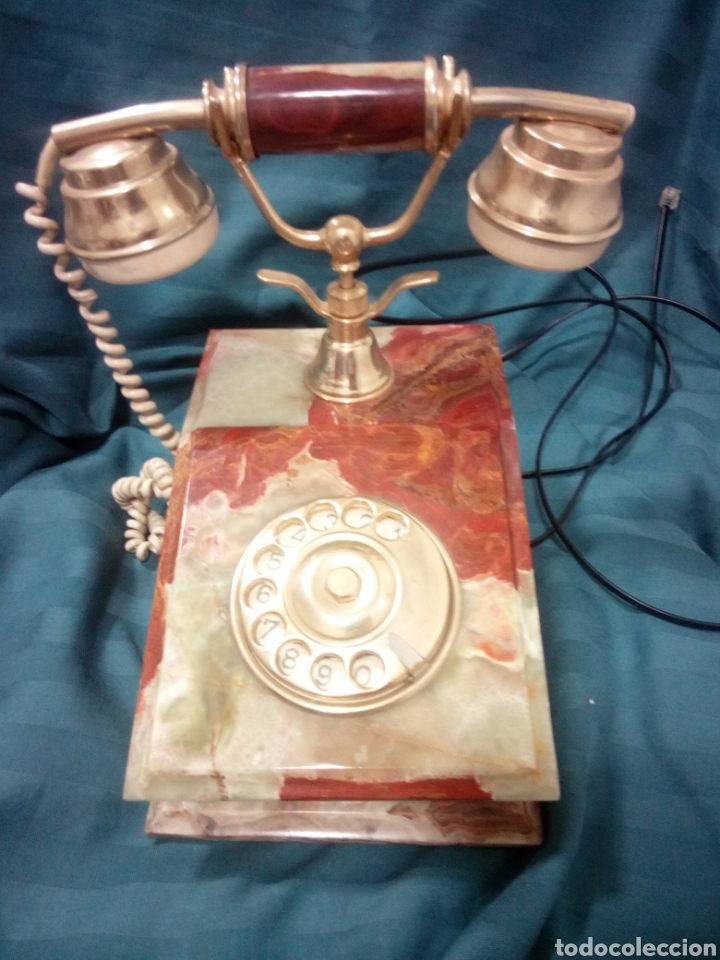 Antiquit&eacute;s: Tel&eacute;fono antiguo de marmol