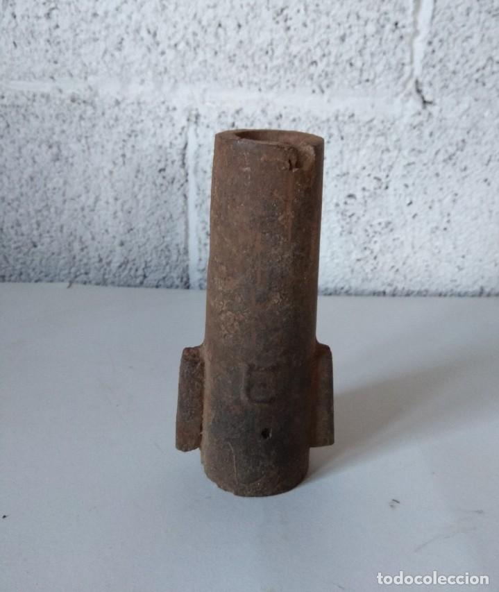 Antig&uuml;edades: BUJES DE CARRO - Foto 2