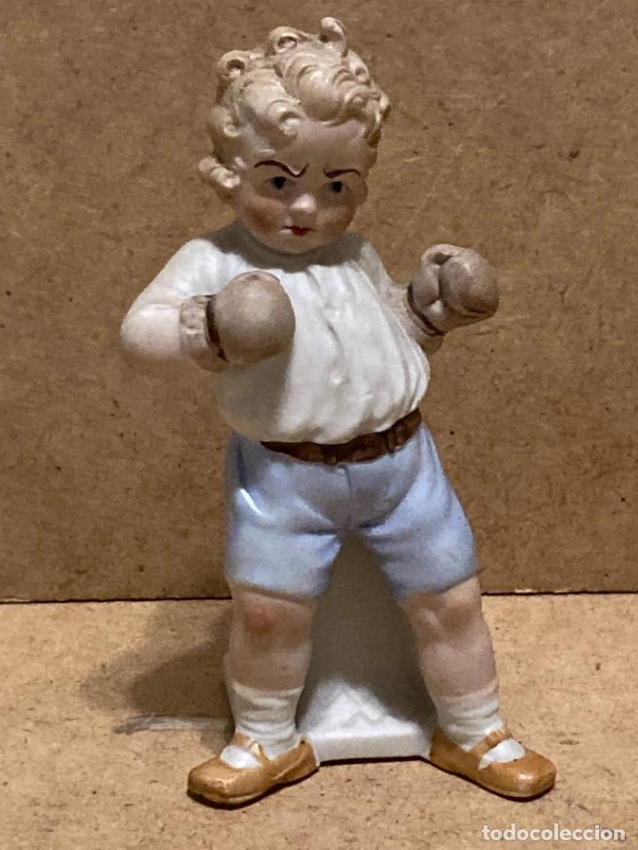 Antig&uuml;edades: Biscuit ni&ntilde;o con guantes de boxeo - Foto 2