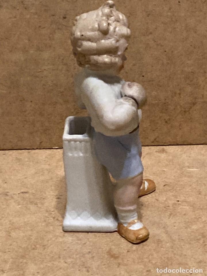 Antig&uuml;edades: Biscuit ni&ntilde;o con guantes de boxeo - Foto 6