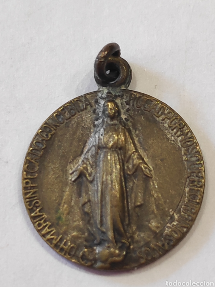 Antig&uuml;edades: 3 medallas de la virgen - Foto 6