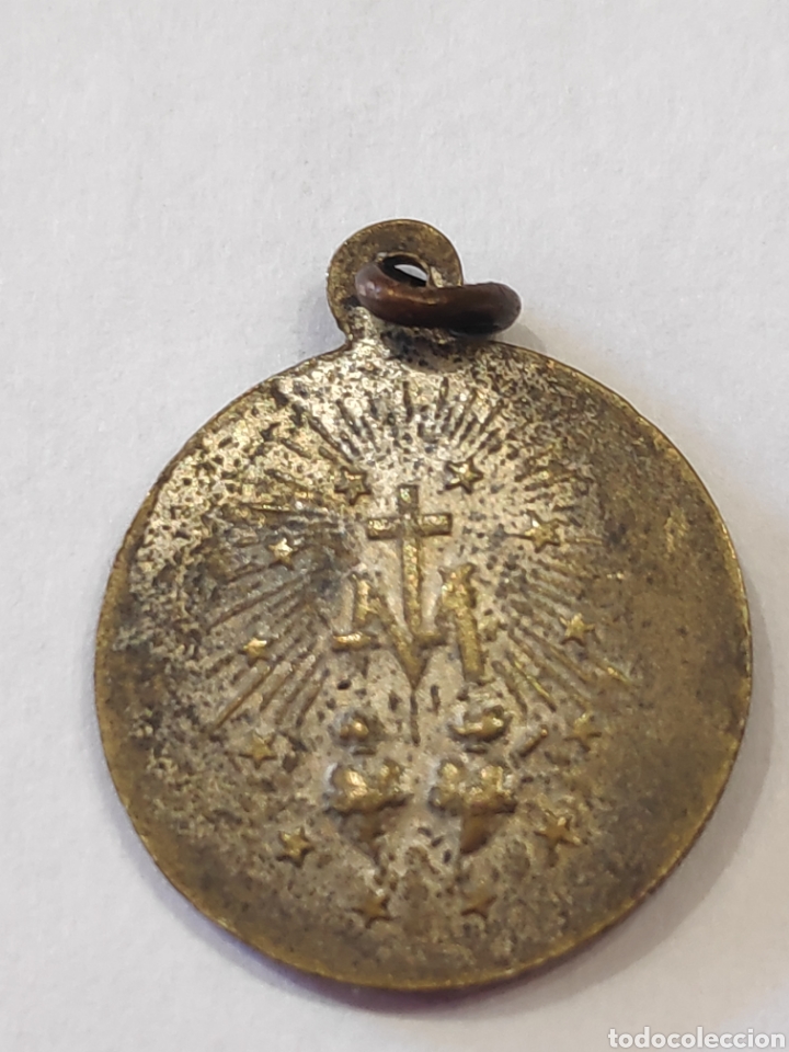 Antig&uuml;edades: 3 medallas de la virgen - Foto 7