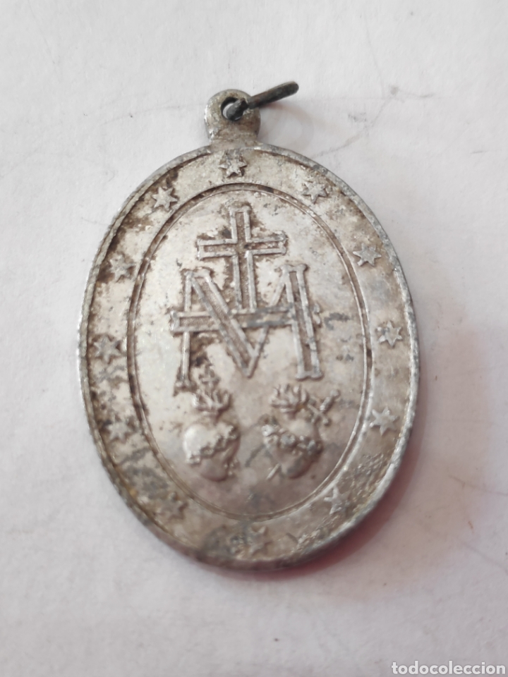 Antig&uuml;edades: 6 medallas de la Virgen - Foto 11