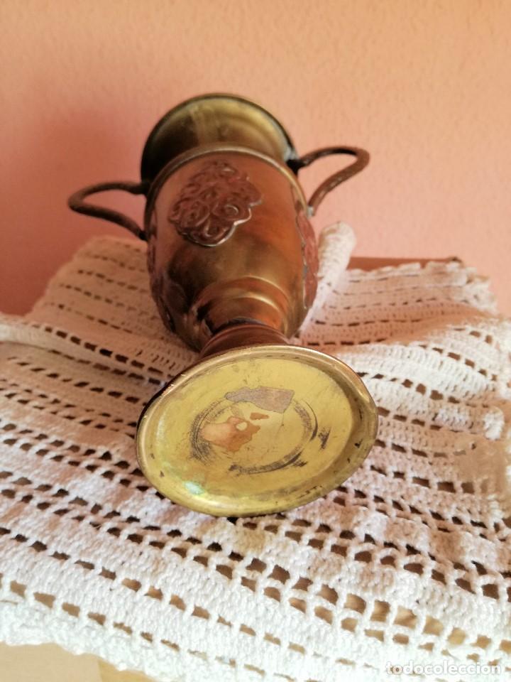 Antig&uuml;edades: ANTIGUO JARRON DE LATON Y COBRE - Foto 5