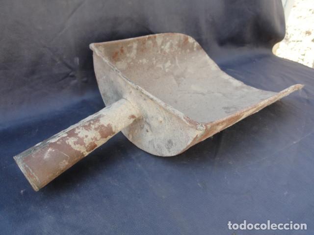 Antig&uuml;edades: PALA DE LAT&Oacute;N PARA GRANO. - Foto 7