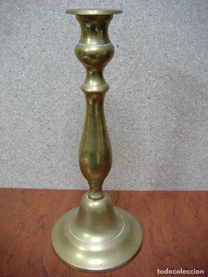 Antig&uuml;edades: CANDELABRO EN BRONCE-(&) - Foto 1