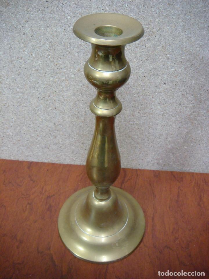 Antig&uuml;edades: CANDELABRO EN BRONCE-(&) - Foto 2