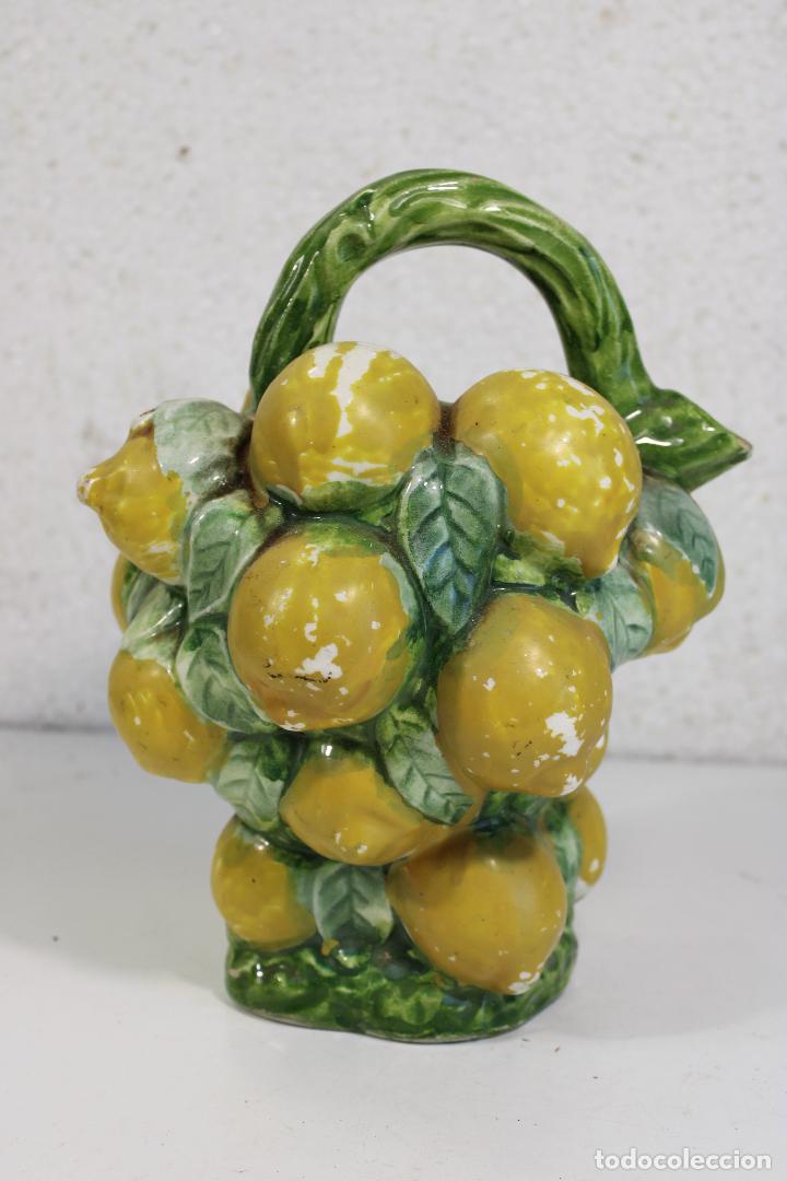 Antig&uuml;edades: botijo limones manises - Foto 1