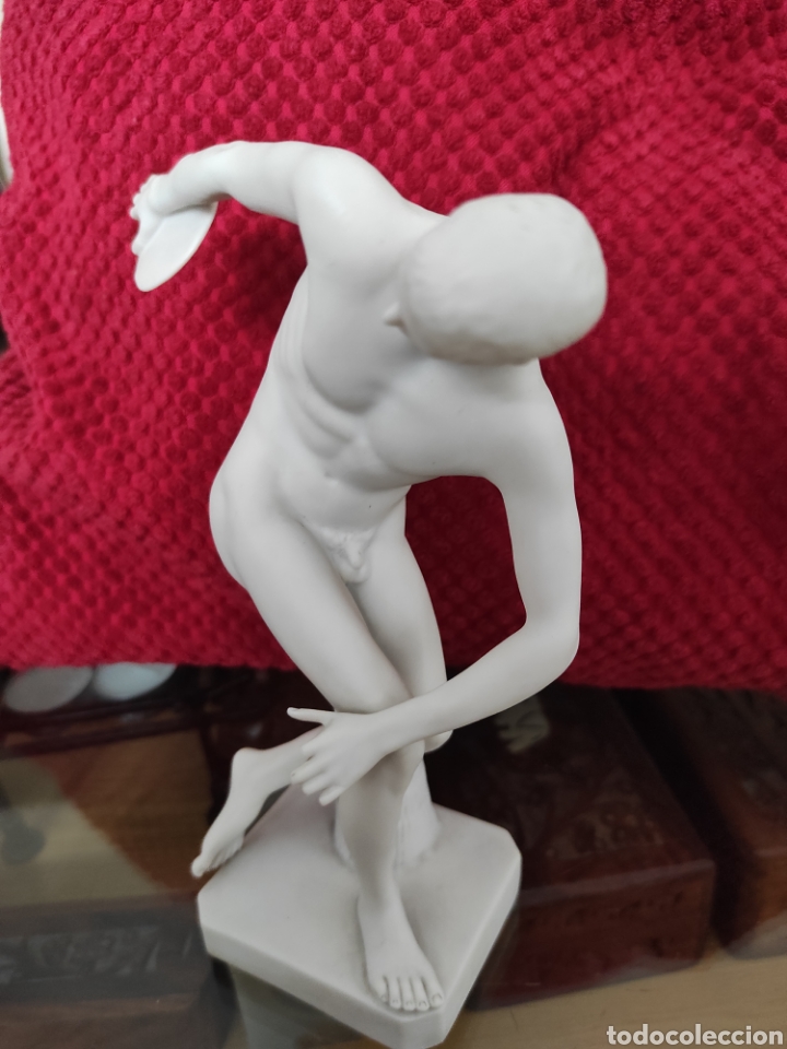 Antig&uuml;edades: Discovolo porcelana blanca biscuit - Foto 5