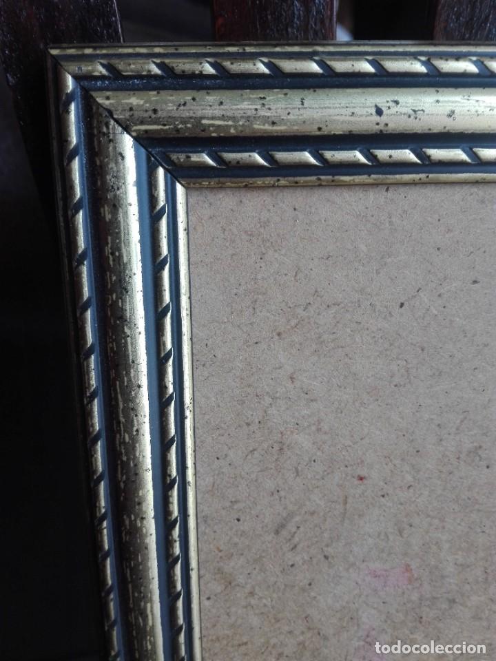 Antig&uuml;edades: Marco dorado de pl&aacute;stico - Foto 3