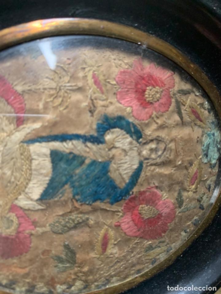 Antig&uuml;edades: Bordado religioso - Foto 3