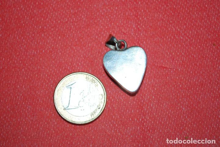 Antig&uuml;edades: Colgante de plata con piedra . - Foto 3