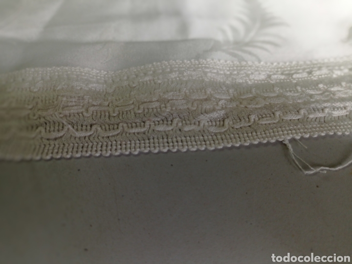 Antig&uuml;edades: PAREJA COLCHAS CAMA ADAMASCADAS. - Foto 7
