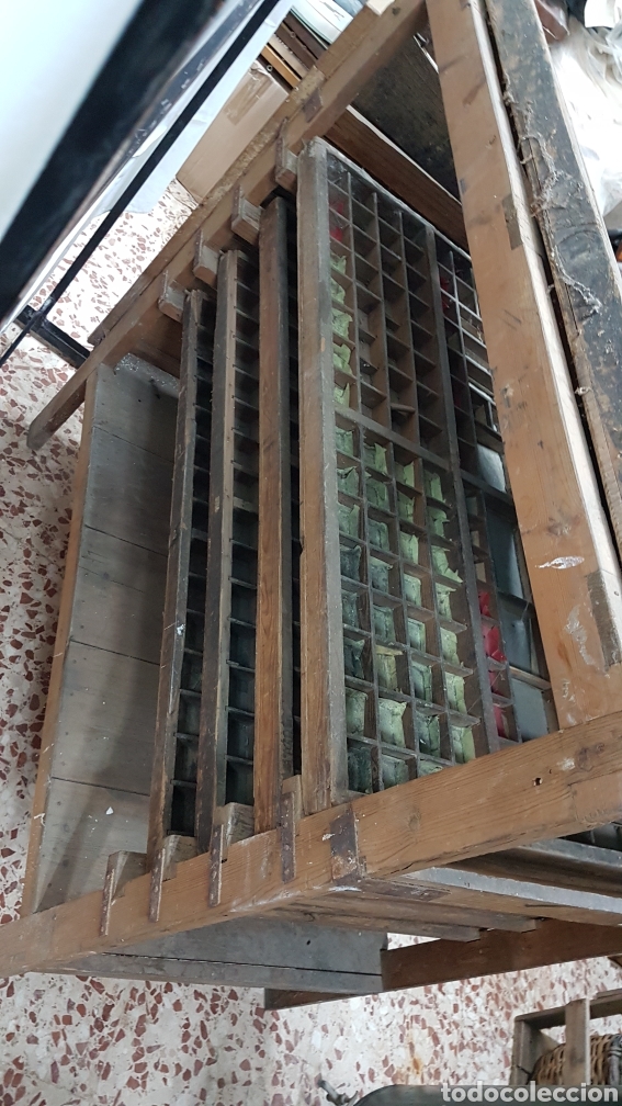 Antig&uuml;edades: Antiguo mueble chivalete de imprenta - Foto 4