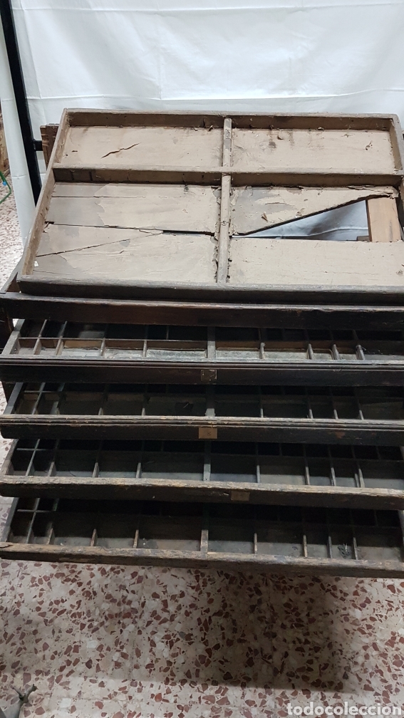Antig&uuml;edades: Antiguo mueble chivalete de imprenta - Foto 5