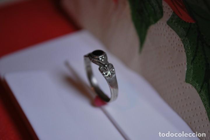 Antig&uuml;edades: Anillo de plata de LEY. - Foto 3