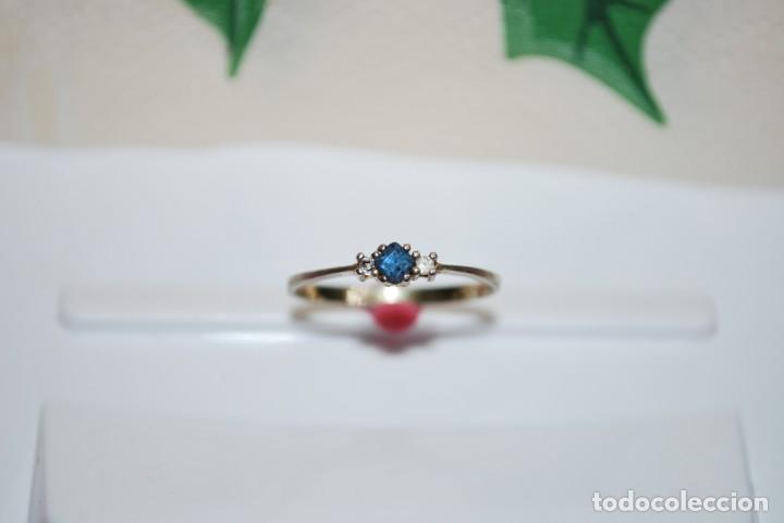 Antig&uuml;edades: Anillo de plata de LEY con tres piedras. - Foto 3