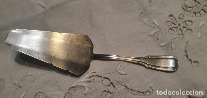 Antig&uuml;edades: Pala servir ba&ntilde;o de plata sellado - Foto 1