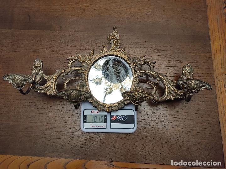 Antig&uuml;edades: ESPEJO PERCHA CORNUCOPIA DE BRONCE MACIZO - Foto 1