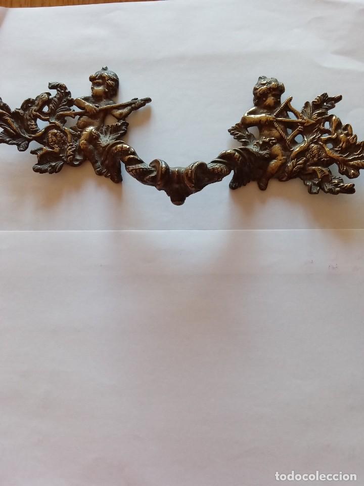 Antiques: 4 tiradores de c&oacute;moda s XVIII de Bronce.