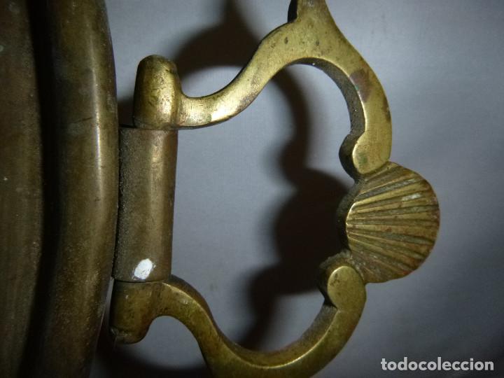 Antig&uuml;edades: BRASERO LATON CON ASAS MACIZAS - Foto 2