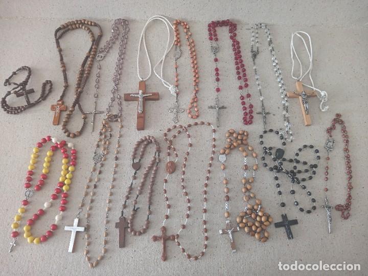 Antig&uuml;edades: LOTE VARIADO DE RASARIOS Y CRUCES - Foto 1