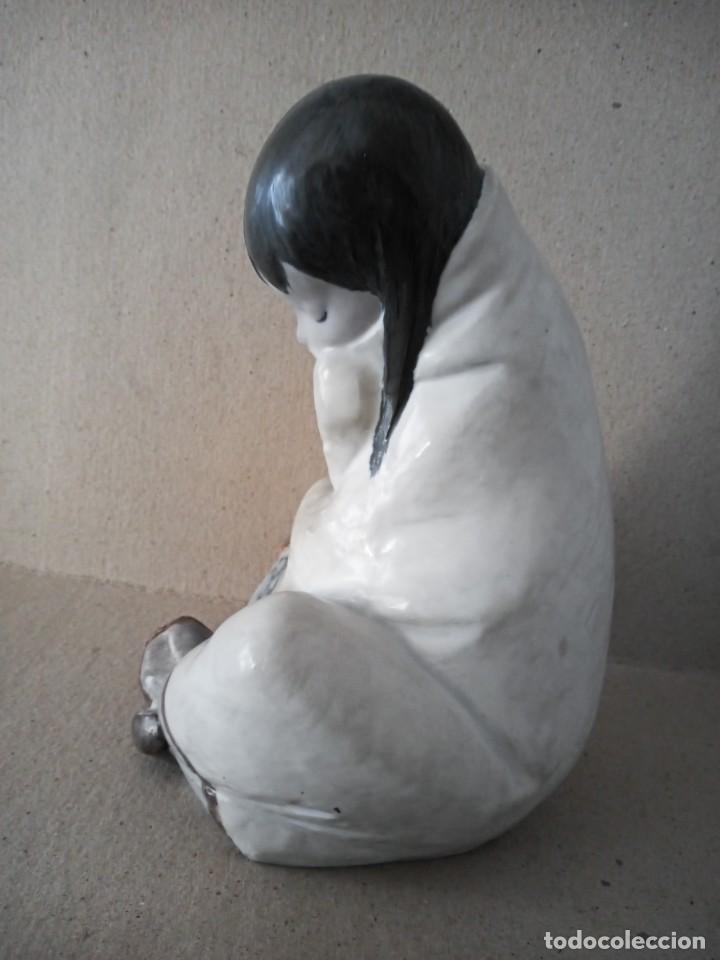 Antig&uuml;edades: NI&Ntilde;A ESQUIMAL GRANDE. DE. LLADRO - Foto 3
