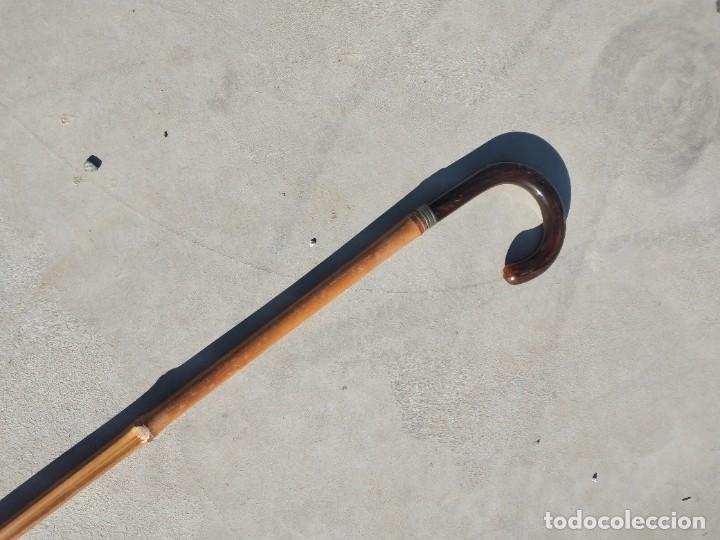 Antig&uuml;edades: Antiguo baston de ca&ntilde;a,mango de pvc. - Foto 2