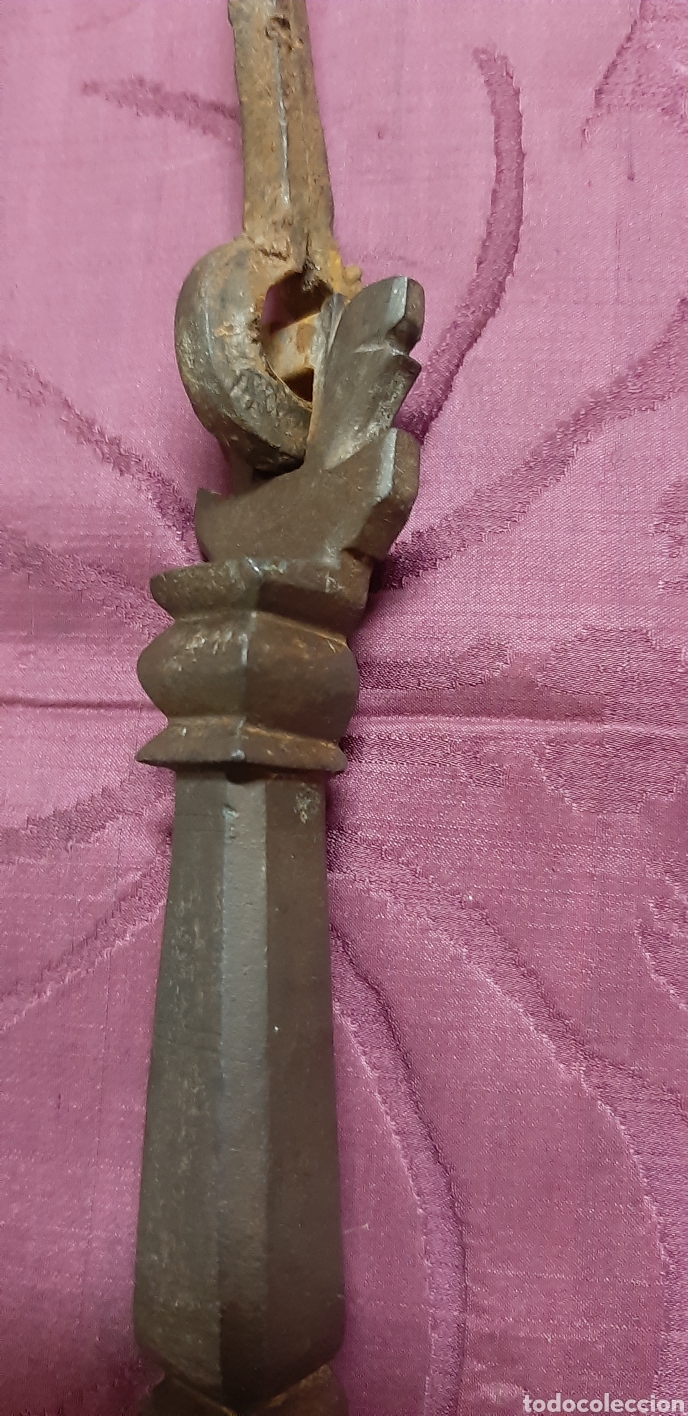 Antig&uuml;edades: Aldaba de forja siglo XVIII - Foto 3