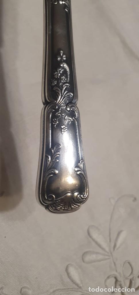 Antig&uuml;edades: 12 cuchillos postre / entrante ba&ntilde;o plata sellado - Foto 7