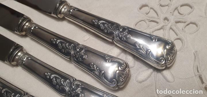 Antig&uuml;edades: 12 cuchillos postre / entrante ba&ntilde;o plata sellado - Foto 10
