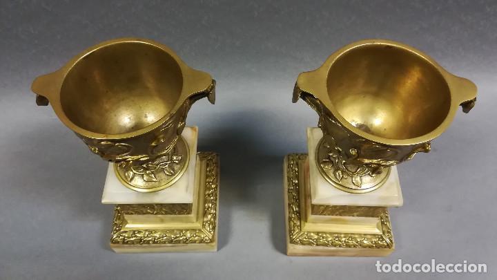 Antig&uuml;edades: PAREJA COPAS BRONCE Y MARMOL ESTILO BARBEDIENNE - Foto 2