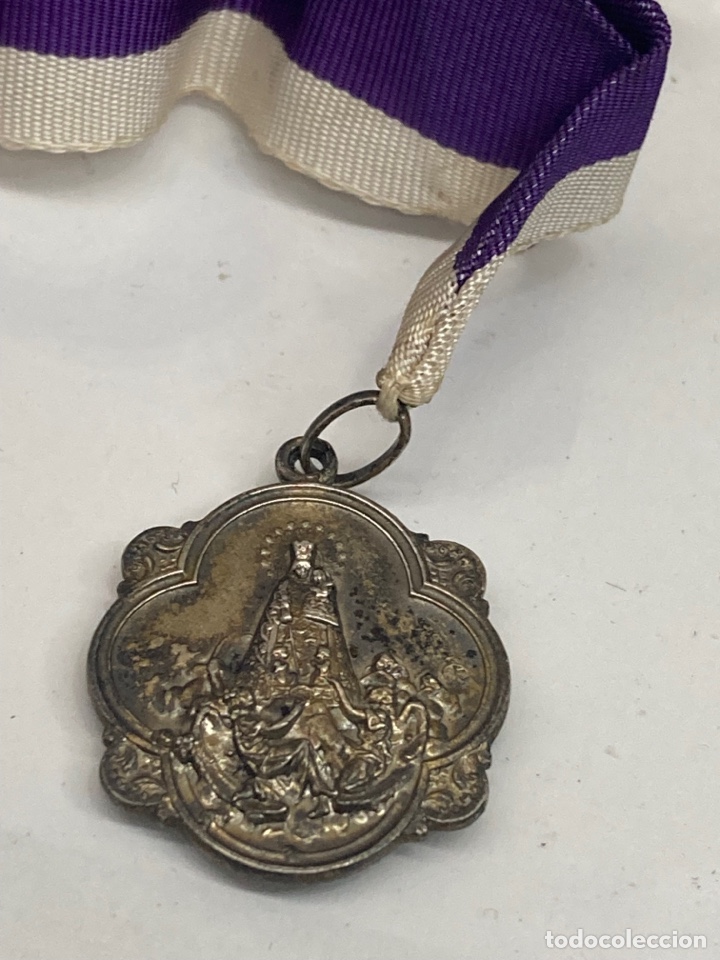 Antig&uuml;edades: Medalla de plata religiosa - Foto 2