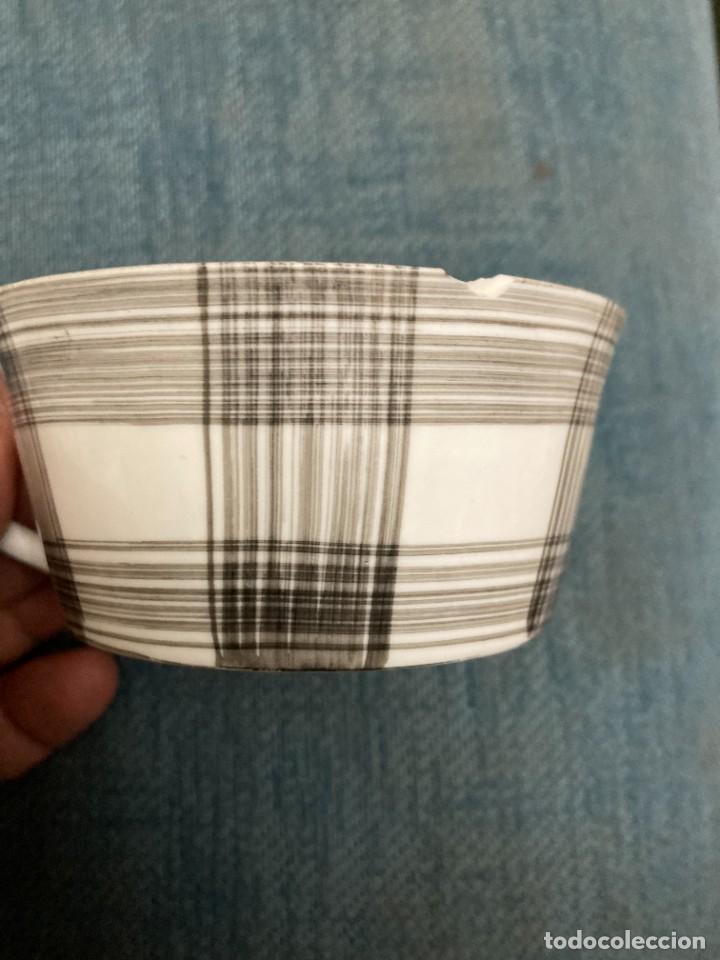 Antig&uuml;edades: Juego de porcelana del Castro - Foto 5