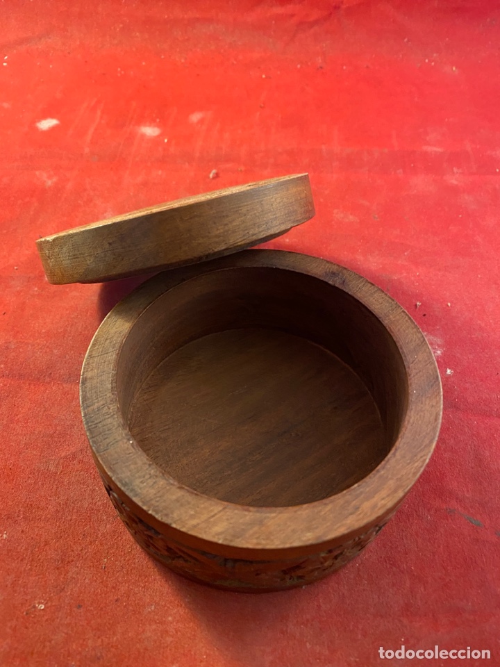 Antig&uuml;edades: Caja de madera - Foto 2