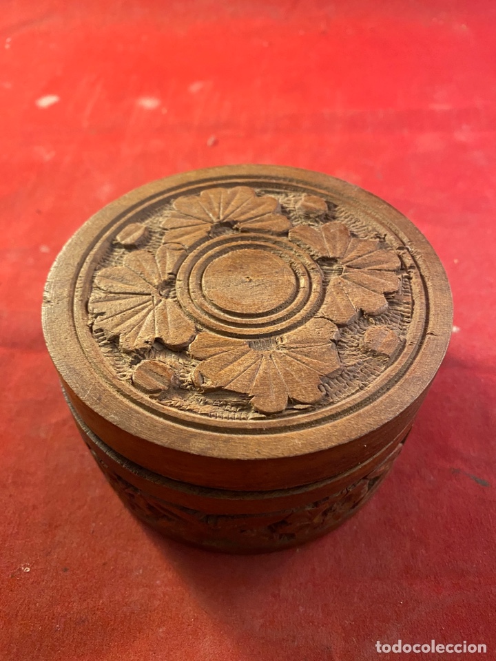 Antig&uuml;edades: Caja de madera - Foto 1