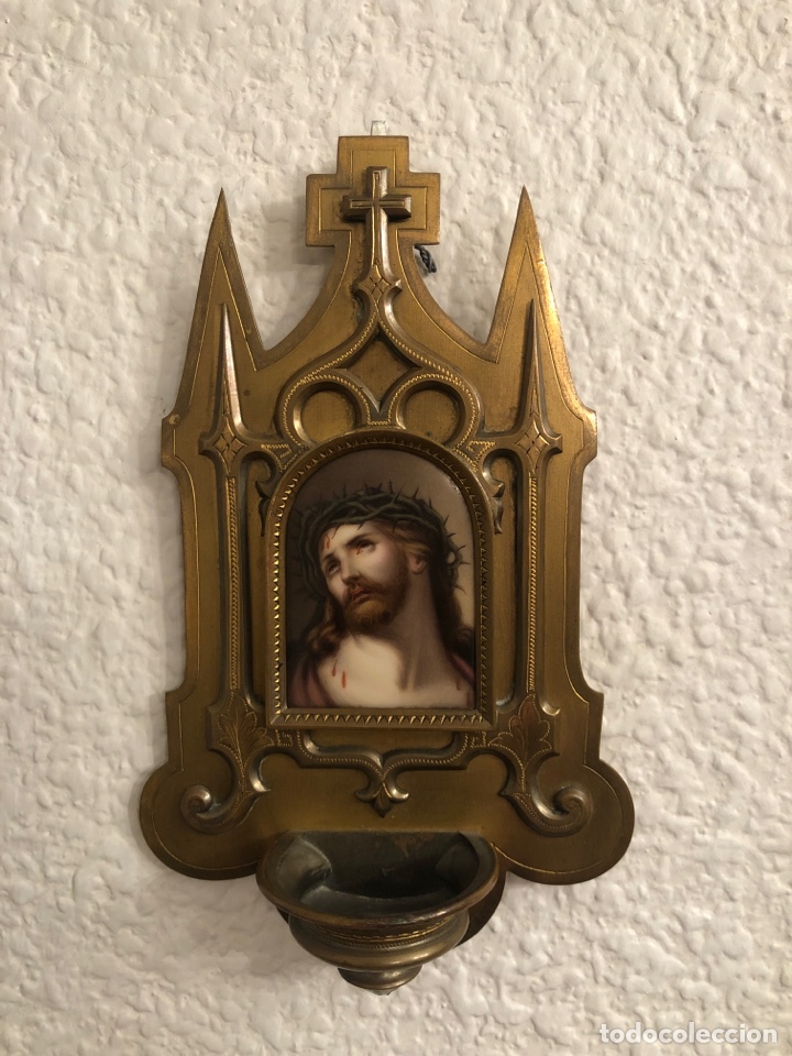 Antig&uuml;edades: Agua benditera metal dorado - Foto 1