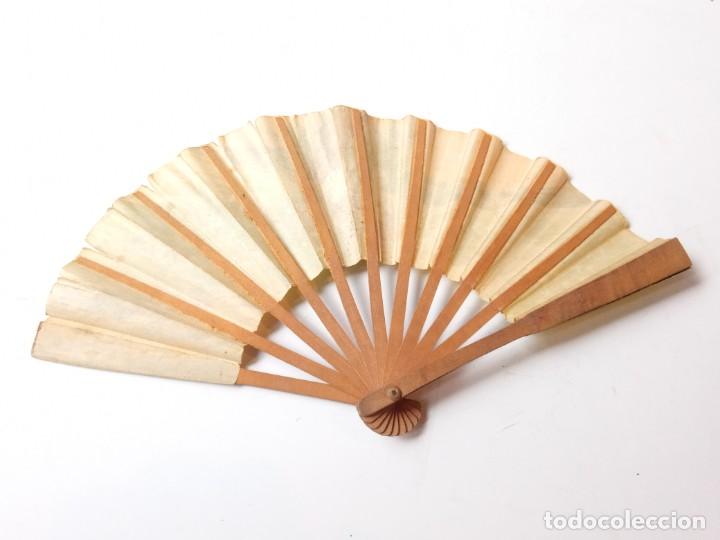 Antig&uuml;edades: MINI ABANICO DE MADERA - Foto 3