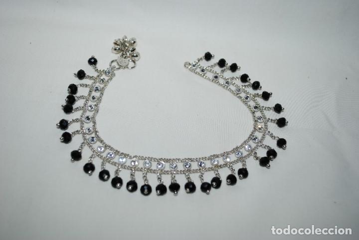 Antig&uuml;edades: TOBILLERA PLATEADA CON PERLAS NEGRAS . - Foto 1