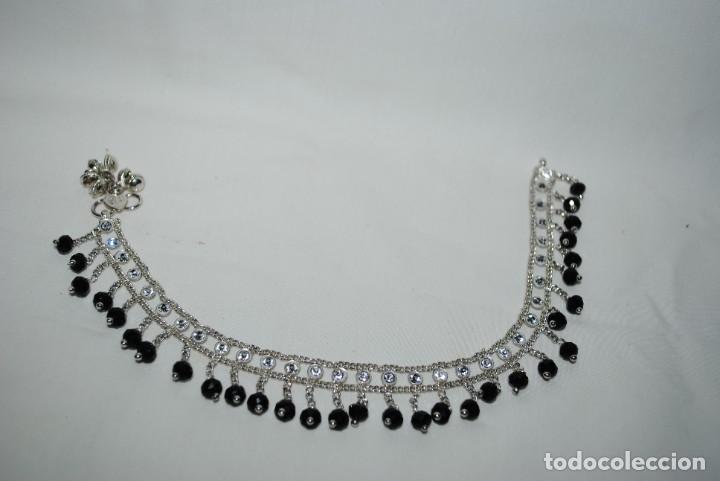 Antig&uuml;edades: TOBILLERA PLATEADA CON PERLAS NEGRAS . - Foto 2