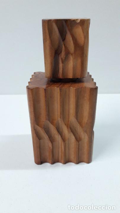Antig&uuml;edades: CASCANUECES DE MADERA - Foto 10