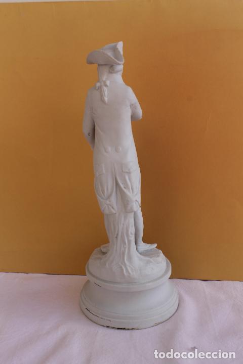 Antig&uuml;edades: FIGURA DE BISCUIT FUNDACION DE GREMIOS - Foto 2