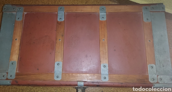 Antig&uuml;edades: Antiguo Baul en madera con remates en metal - Foto 2