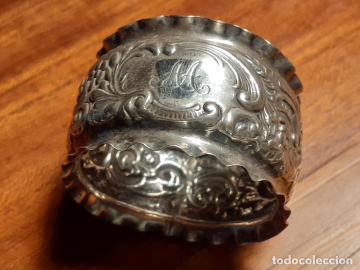 Antig&uuml;edades: Servilletero de plata - Foto 1