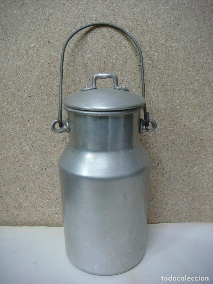 Antig&uuml;edades: LECHERA EN ALUMINIO VINTAGE-(&) - Foto 1