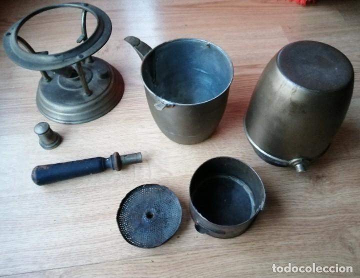 Antig&uuml;edades: Antigua cafetera de alcohol - Foto 2