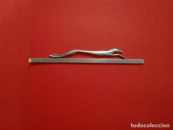 Antig&uuml;edades: AGUJA PARA CORBATA GALGO ART DECO - Foto 1
