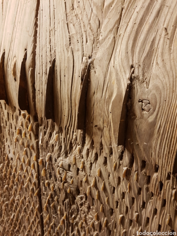 Antig&uuml;edades: Trillo muy antiguo de madera con piedras - Foto 3