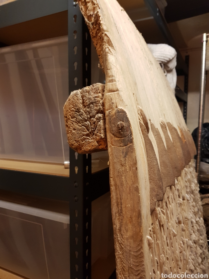 Antig&uuml;edades: Trillo muy antiguo de madera con piedras - Foto 12